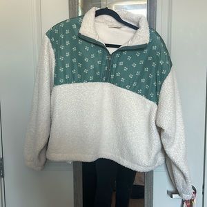 Universal threads Sherpa quarter zip